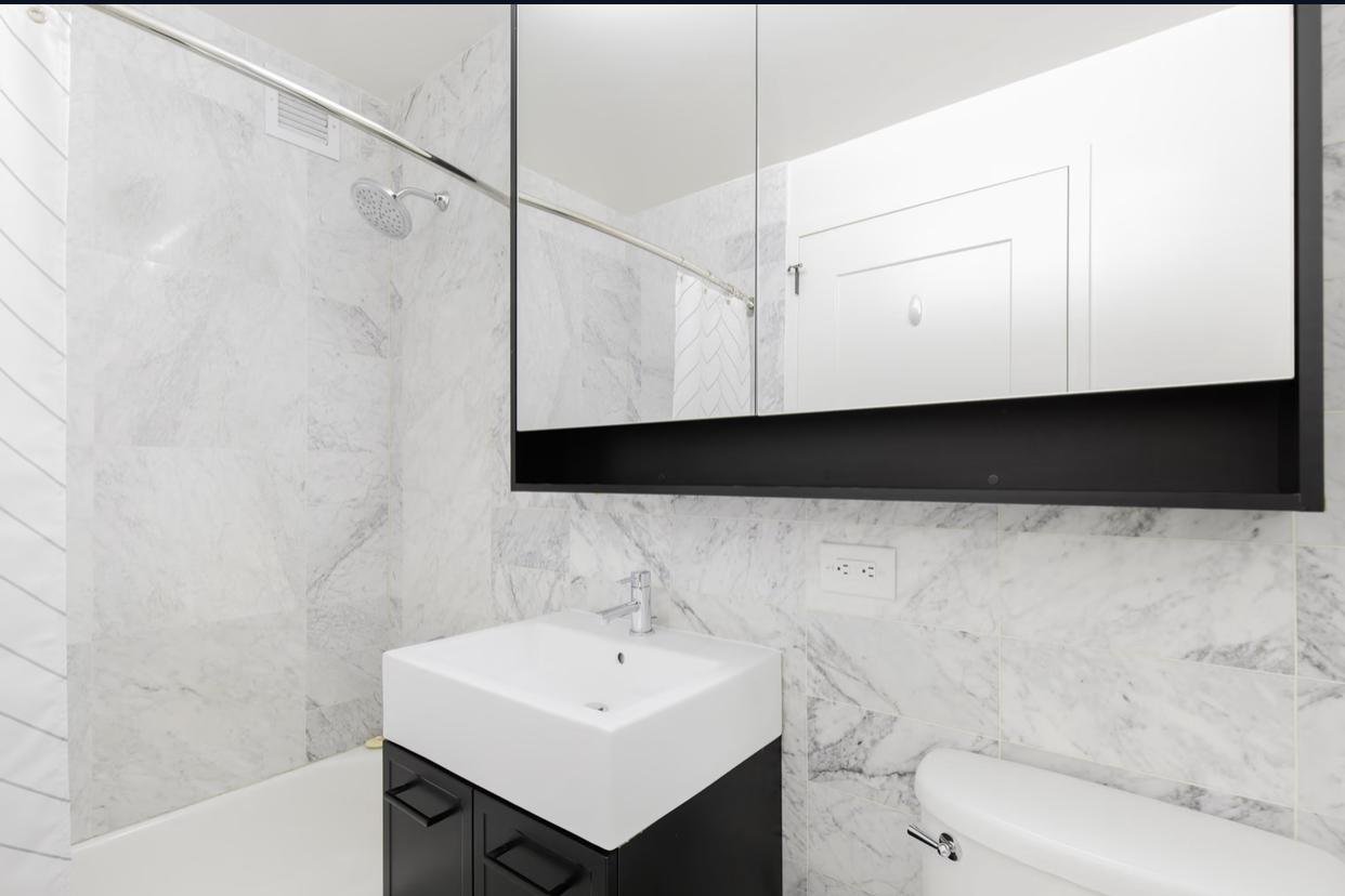 Furnished Studio in Hell’s Kitchen Manhattan