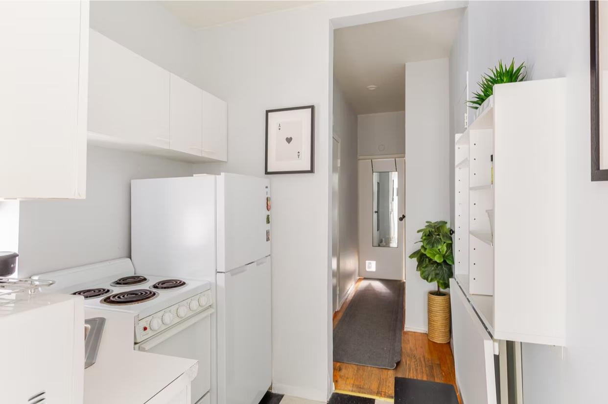 Fully Furnished 2 Bedroom Apartment in West Village